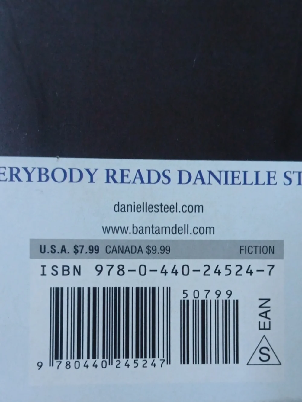 Friends Forever: A Novel By Danielle Steel Paperback Fiction Book